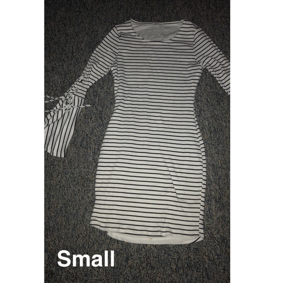 Black & white dress - Picture 1 of 1